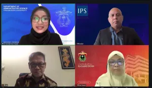 Kuliah Tamu Internasional Departemen Ilmu Administrasi FISIP Unhas bersama Assoc. Prof. Dr. Muhammad Anshari Bin Ali (Universiti Brunei Darussalam) berlangsung secara daring, dihadiri Ketua Departemen Prof. Dr. Awli, Ketua MAP Prof. Dr. Gita Susanti, serta sivitas akademika Unhas, mengangkat tema pengelolaan disrupsi AI untuk penguatan tata kelola digital sebagai bagian dari langkah strategis Unhas menuju World Class University.